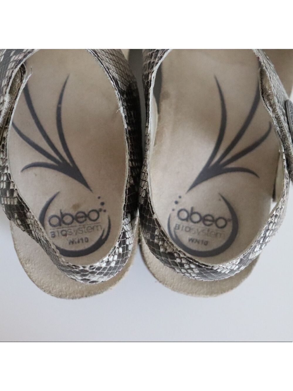 ABEO B.I.O.system “Una Metatarsal” Snake Skin Print Wedge Sandals - Picture 12 of 16